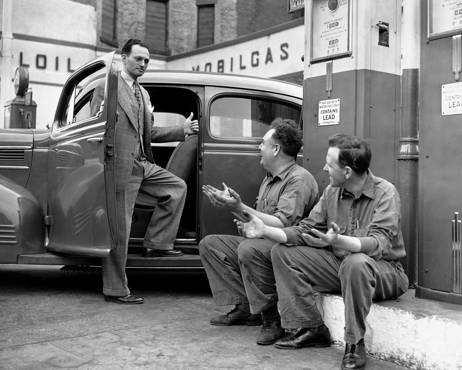 1942: Gas Rationing